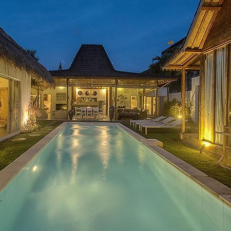 Villa Gladak By Optimum Bali Villas 塞米亚克 外观 照片